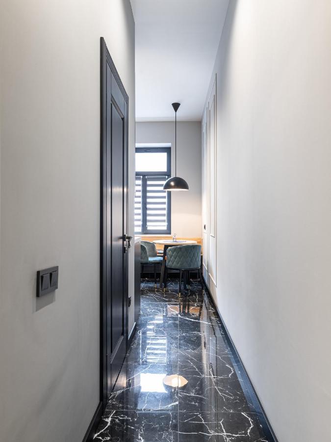 Modern Apartment Leopoli Esterno foto