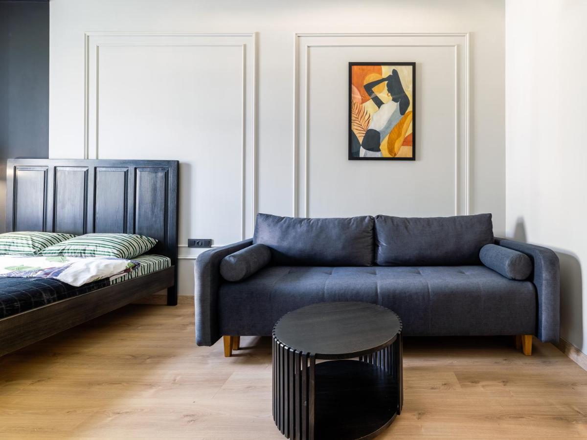 Modern Apartment Leopoli Esterno foto