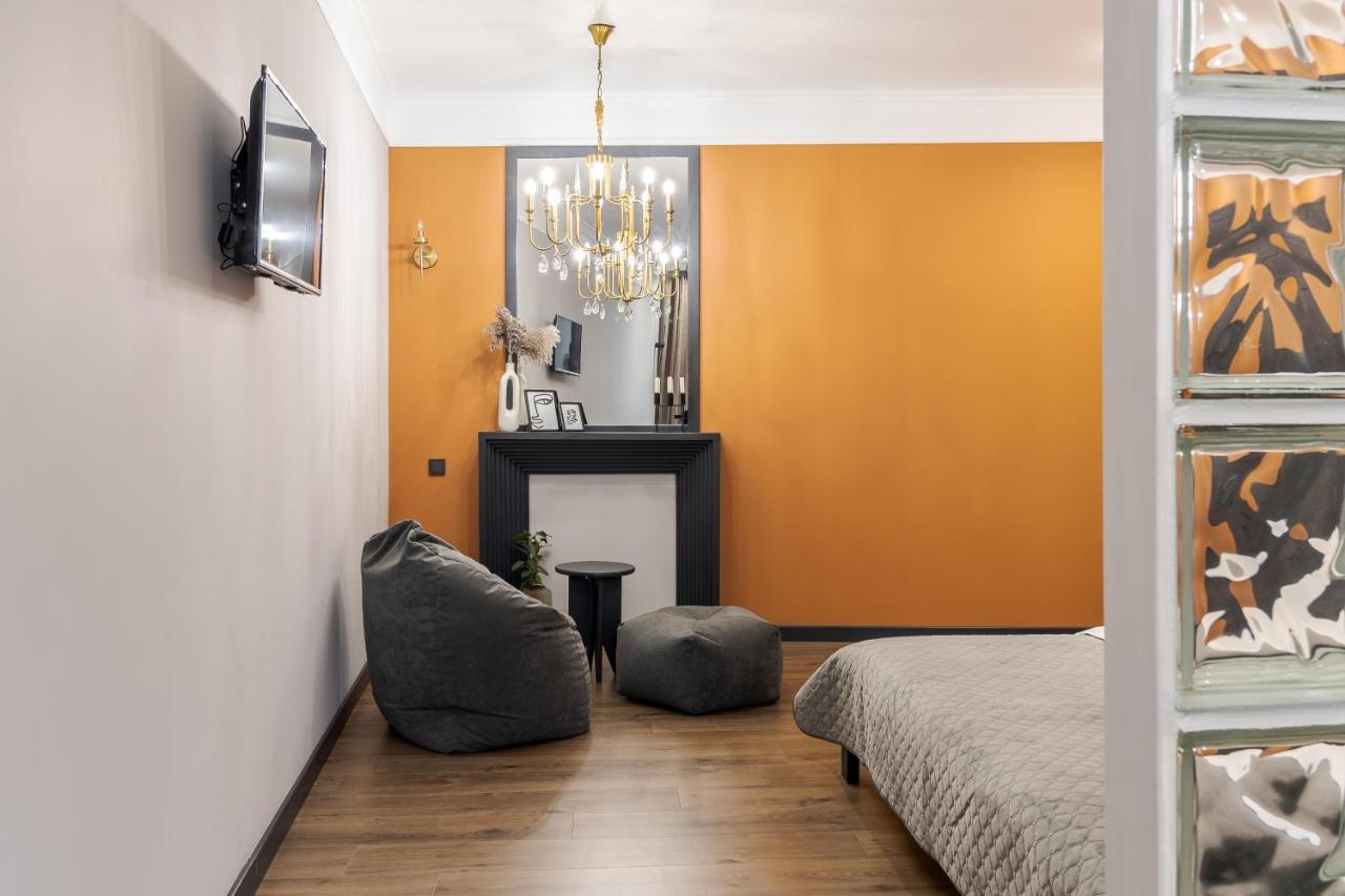 Modern Apartment Leopoli Esterno foto